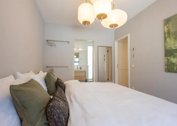 Διαμέρισμα Dachgeschoss-maisonette Mit Terrasse Am Karlsplatz *