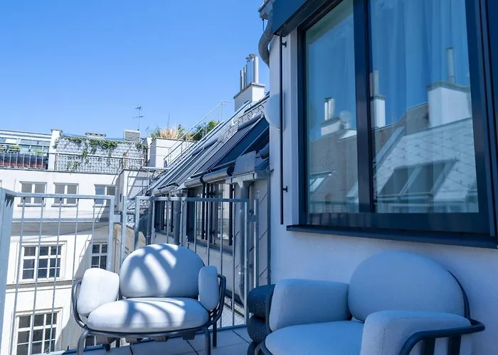 Dachgeschoss-maisonette Mit Terrasse Am Karlsplatz Διαμέρισμα