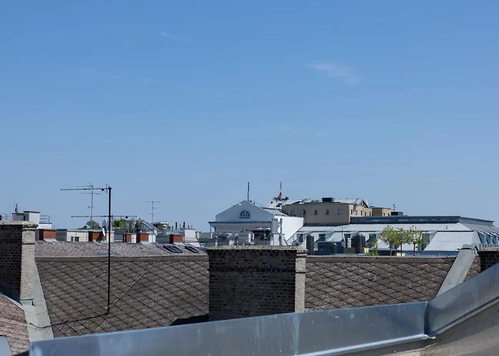 Διαμέρισμα Dachgeschoss-maisonette Mit Terrasse Am Karlsplatz *